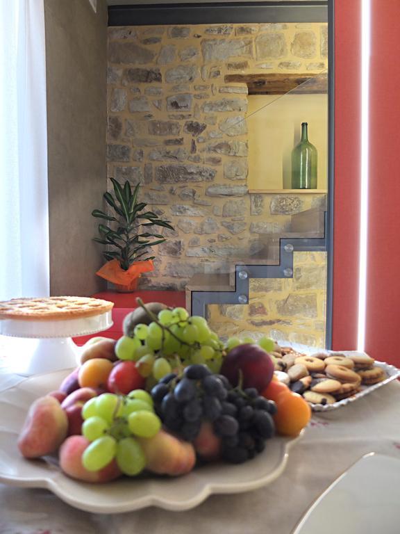 Notti O' Tunn Luxury Rooms In Centro Geraci Siculo Exterior foto